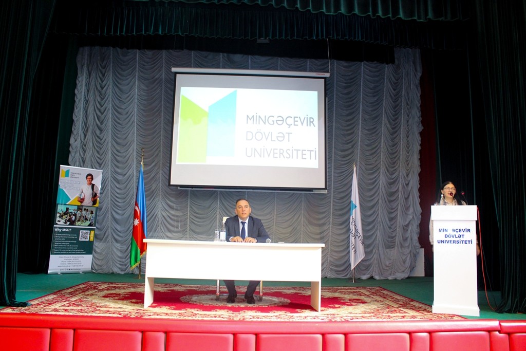 MDU-da fəaliyyətə başlayan yeni müəllimlərlə görüş keçirilib