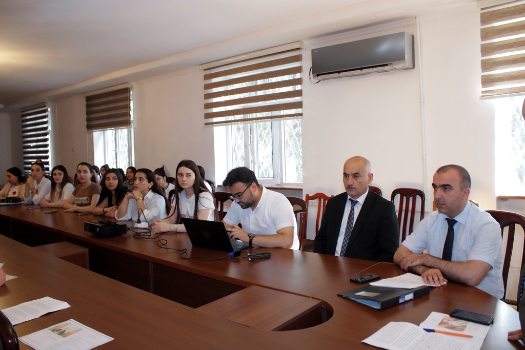 MDU-da “İnsan hüquqları aylığı” çərçivəsində seminar keçirilib