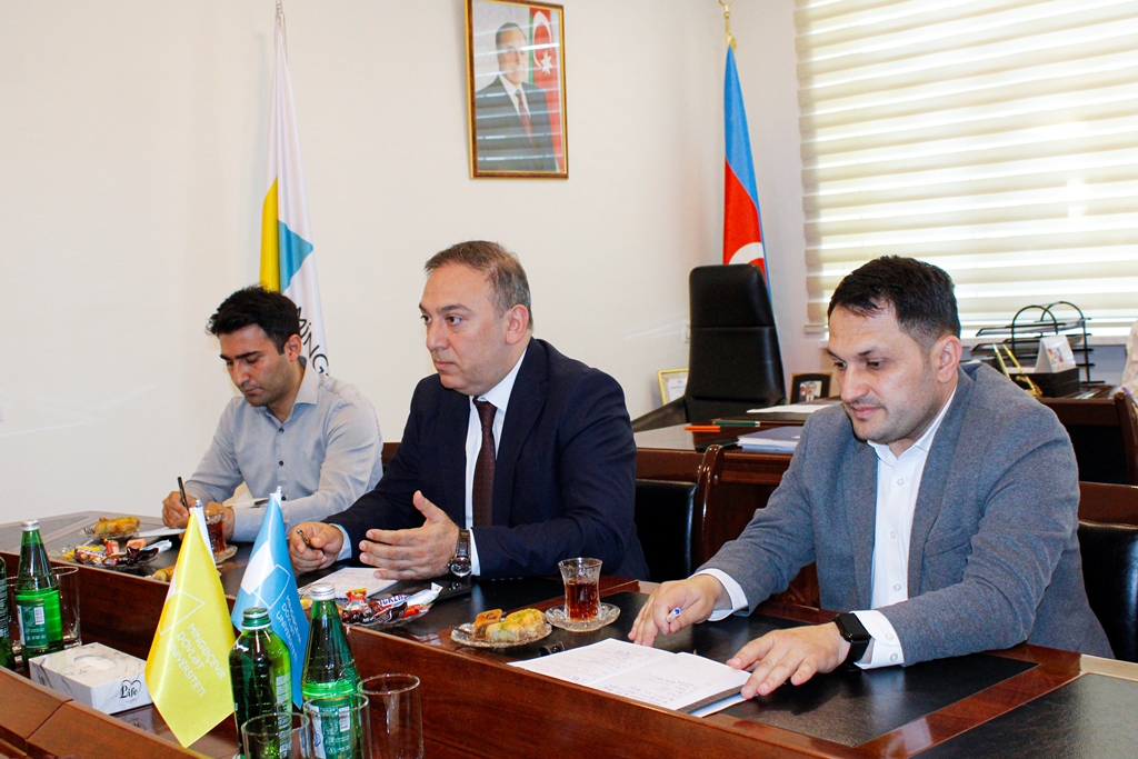 MDU-da kibertəhlükəsizlik mövzusunda görüş keçirilib