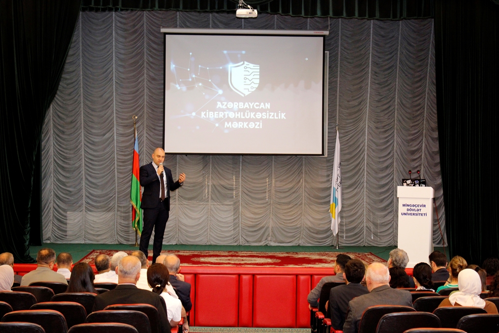 MDU-da kibertəhlükəsizlik mövzusunda görüş keçirilib
