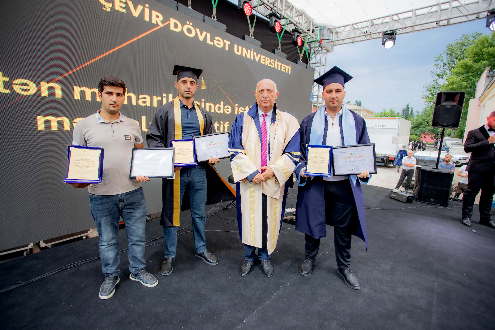 MDU-da “Məzun günü”: 878 tələbə məzun oldu