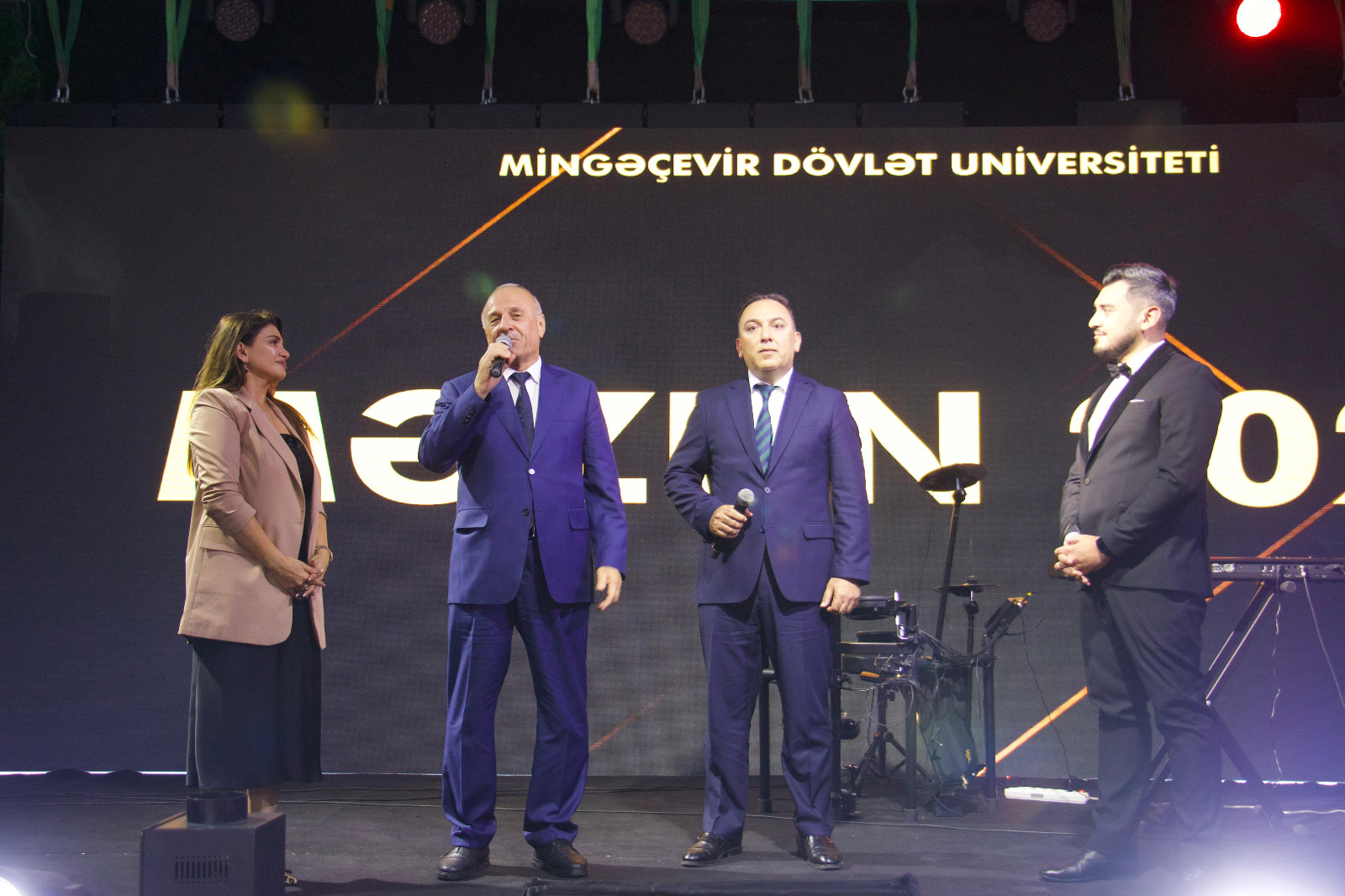 MDU-da “Məzun günü”: 878 tələbə məzun oldu