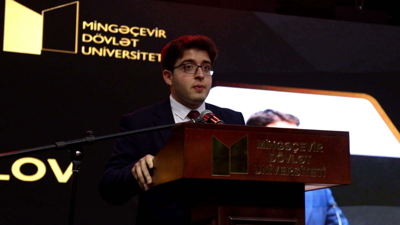 MDU-da “Məzun günü”: 878 tələbə məzun oldu