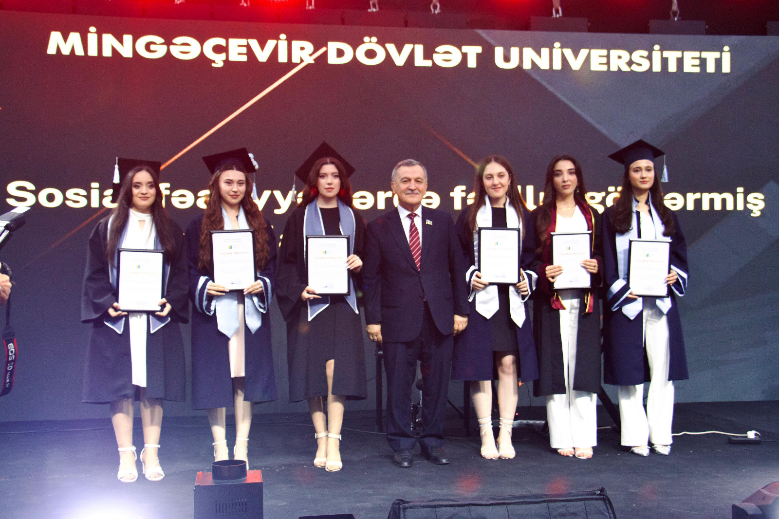 MDU-da “Məzun günü”: 878 tələbə məzun oldu