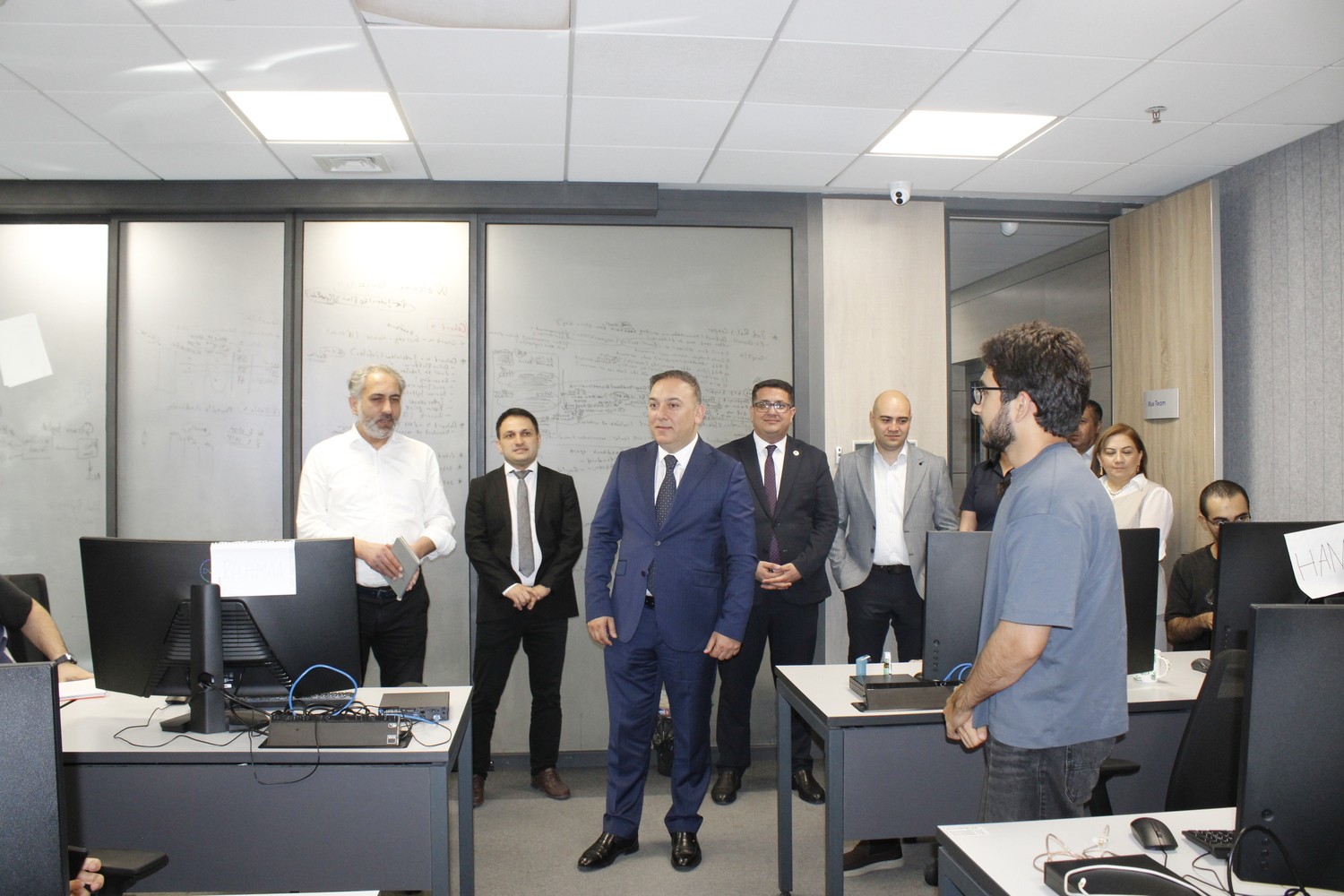 MDU və İRİA arasında əməkdaşlıq görüşü keçirilib