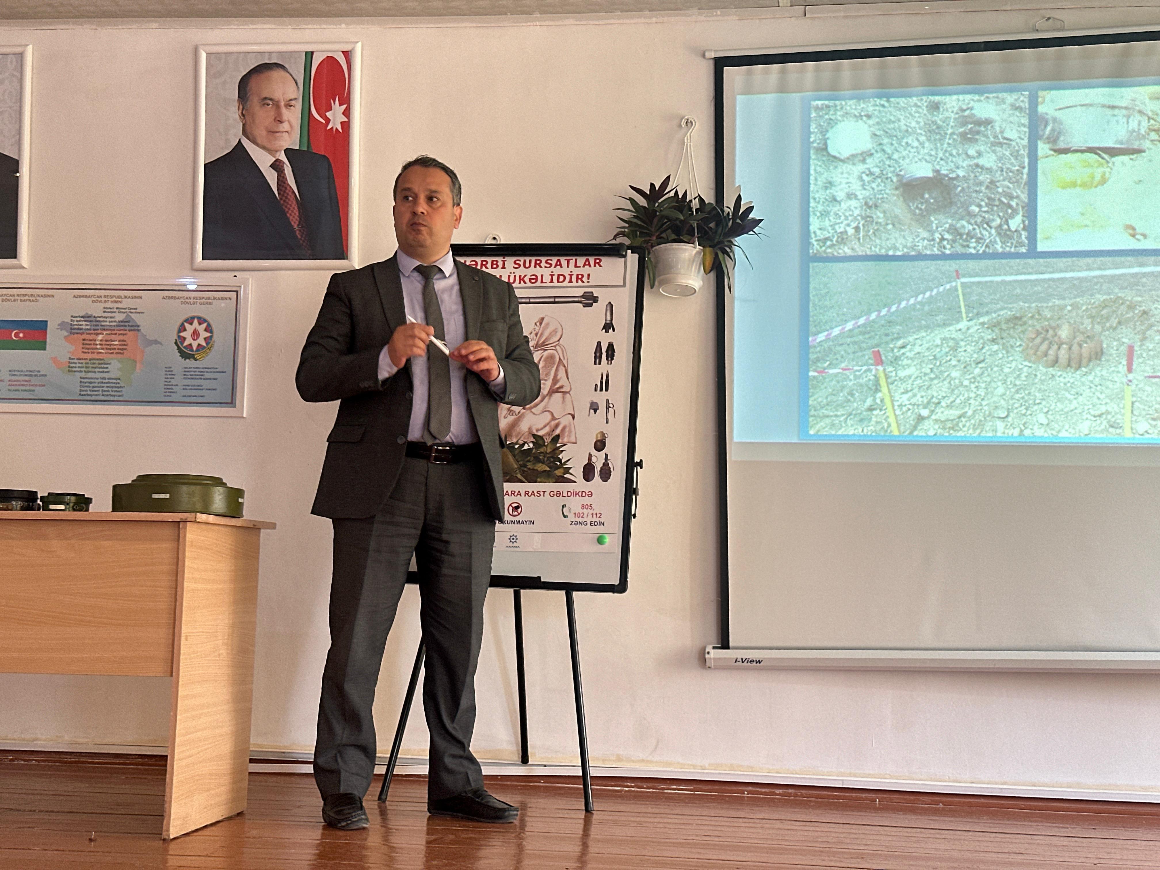 Məcburi köçkün məktəbləri üçün mina təhlükəsi ilə bağlı təlim keçirilib