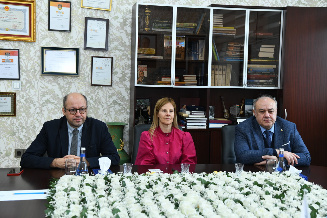 “Mədən sənayesində qadınların rolunun artırılması” mövzusunda seminar keçirilib