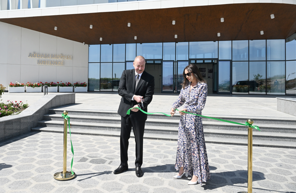 Mədəniyyətə və sənətə yüksək ehtiram nümunəsi 