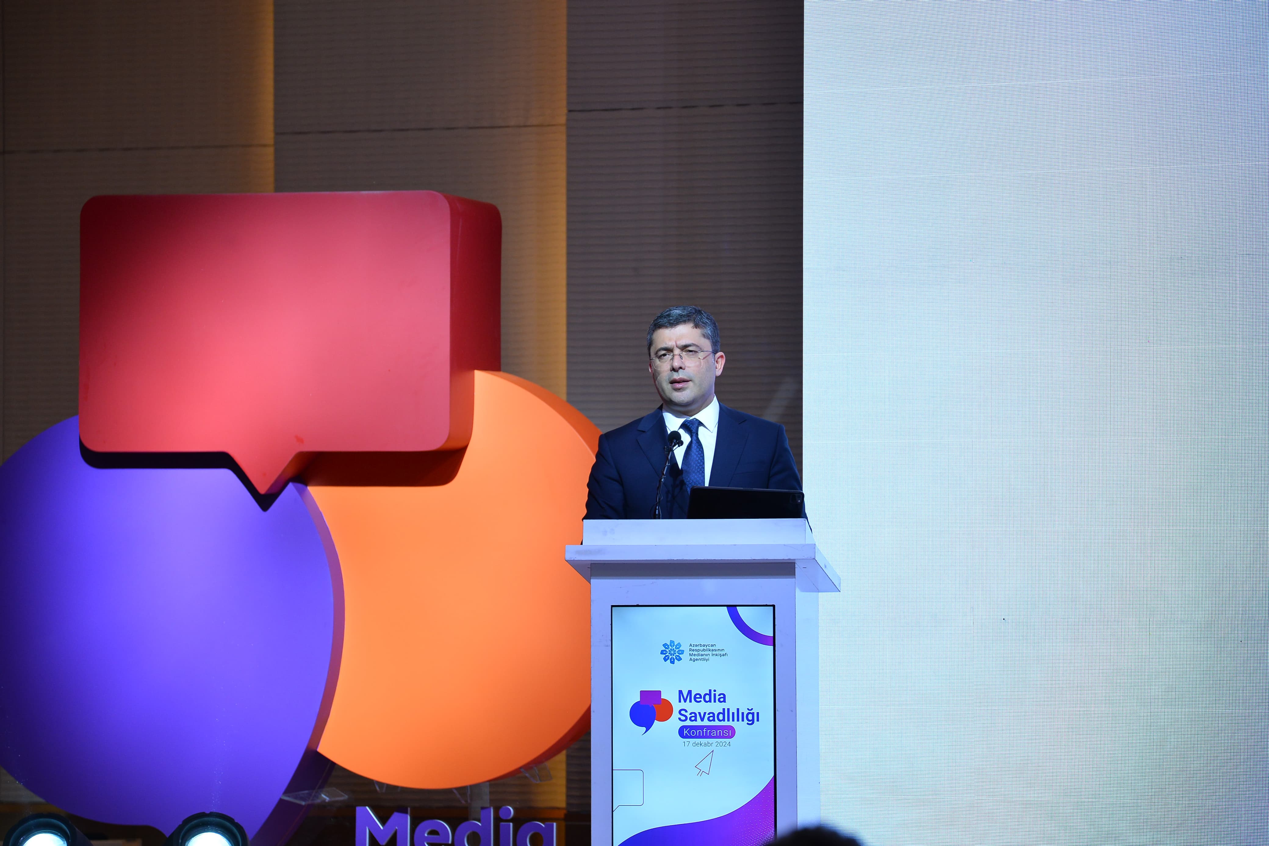 Media subyektlərimiz COP29-da yüksək peşəkarlıq göstərib – Əhməd İsmayılov 