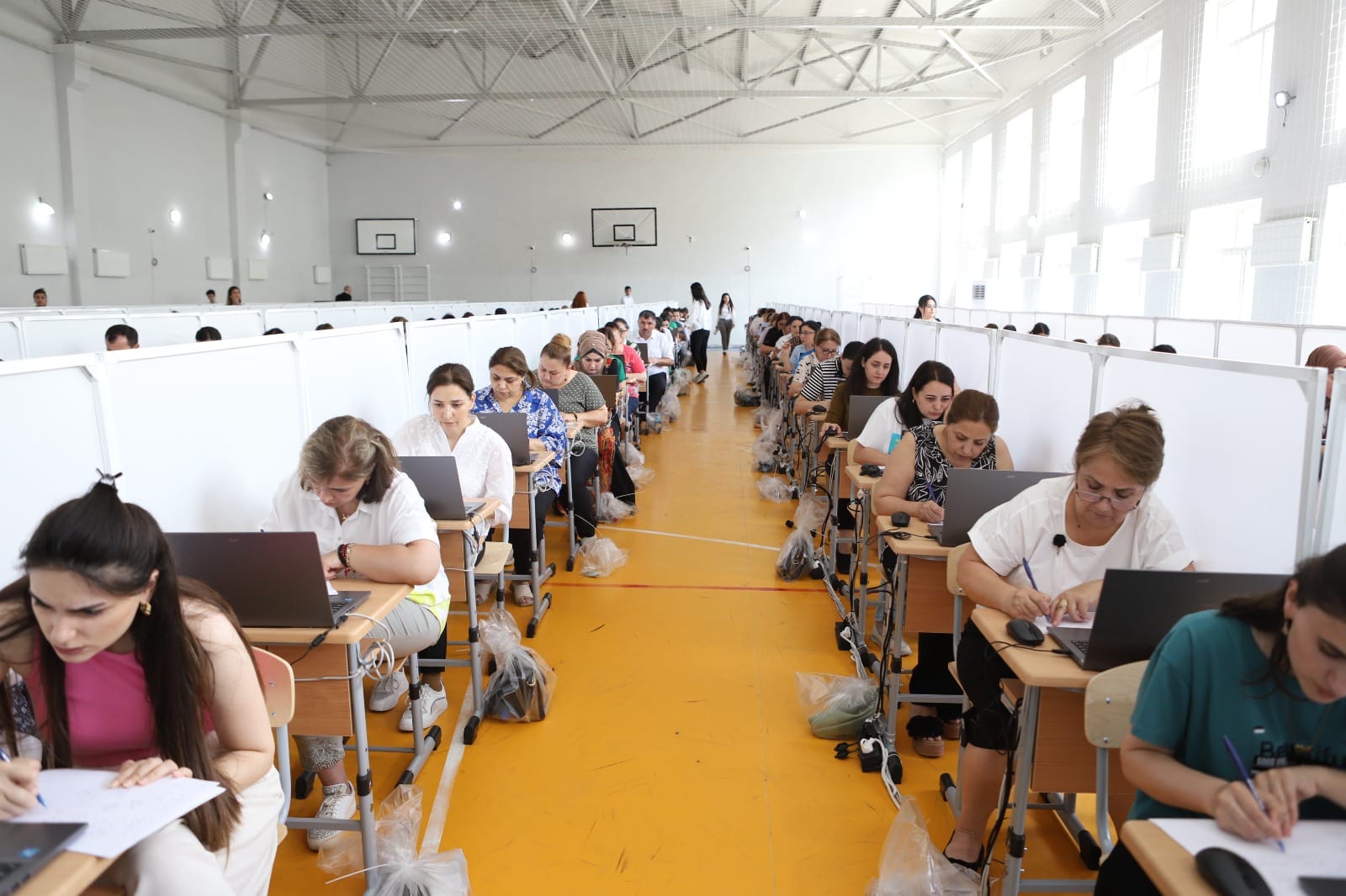 Məhkəmə sertifikasiyadan kəsilən müəllimlərin tələbini rədd edib 