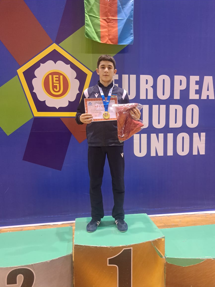 “Məktəb təhsil ocağıdır, dava yeri deyil” – Azərbaycan çempionu olan məktəbli 