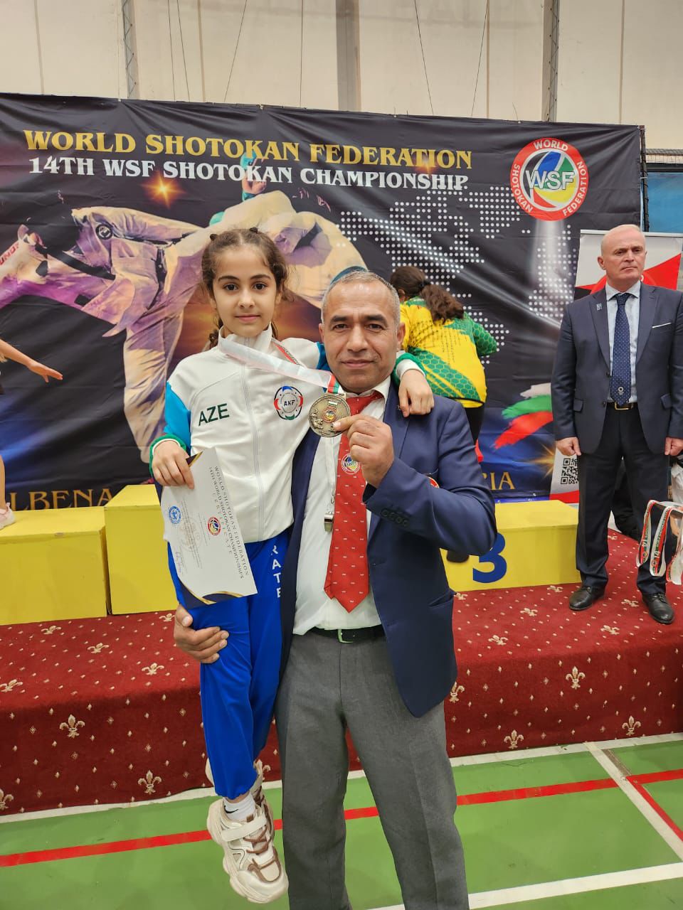 Məktəbdə əlaçı, karatedə zirvədə – 11 yaşlı dünya çempionunun uğur hekayəsi 