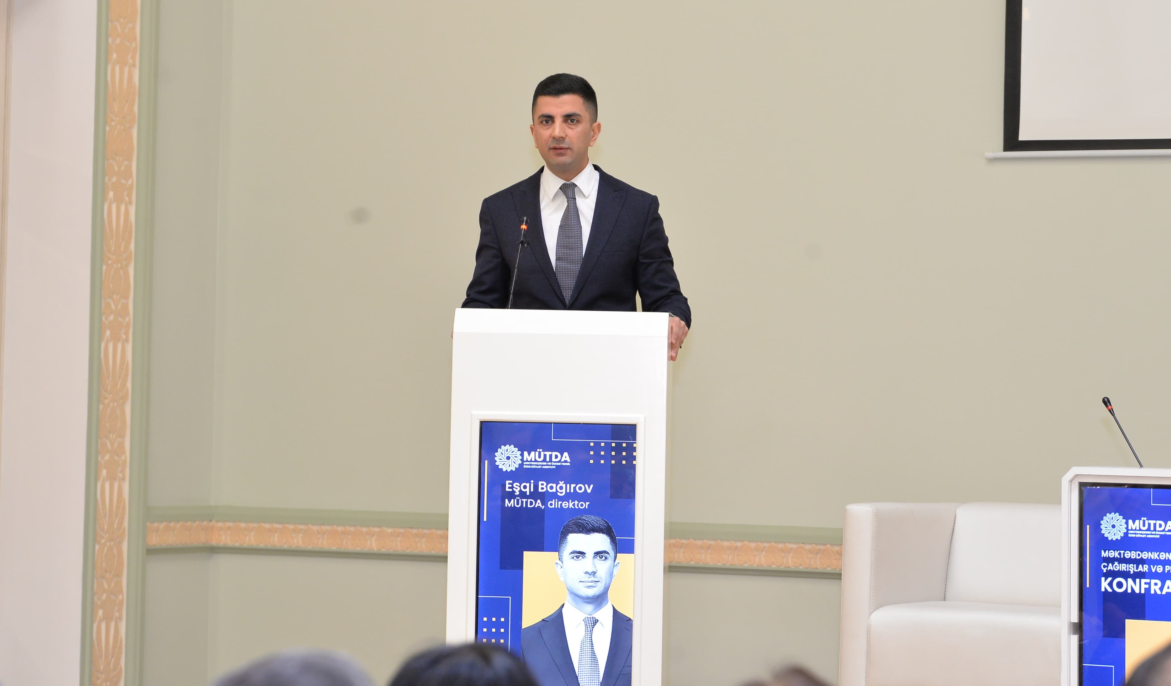 Məktəbdənkənar təhsilə dair ilk respublika konfransı keçirilib