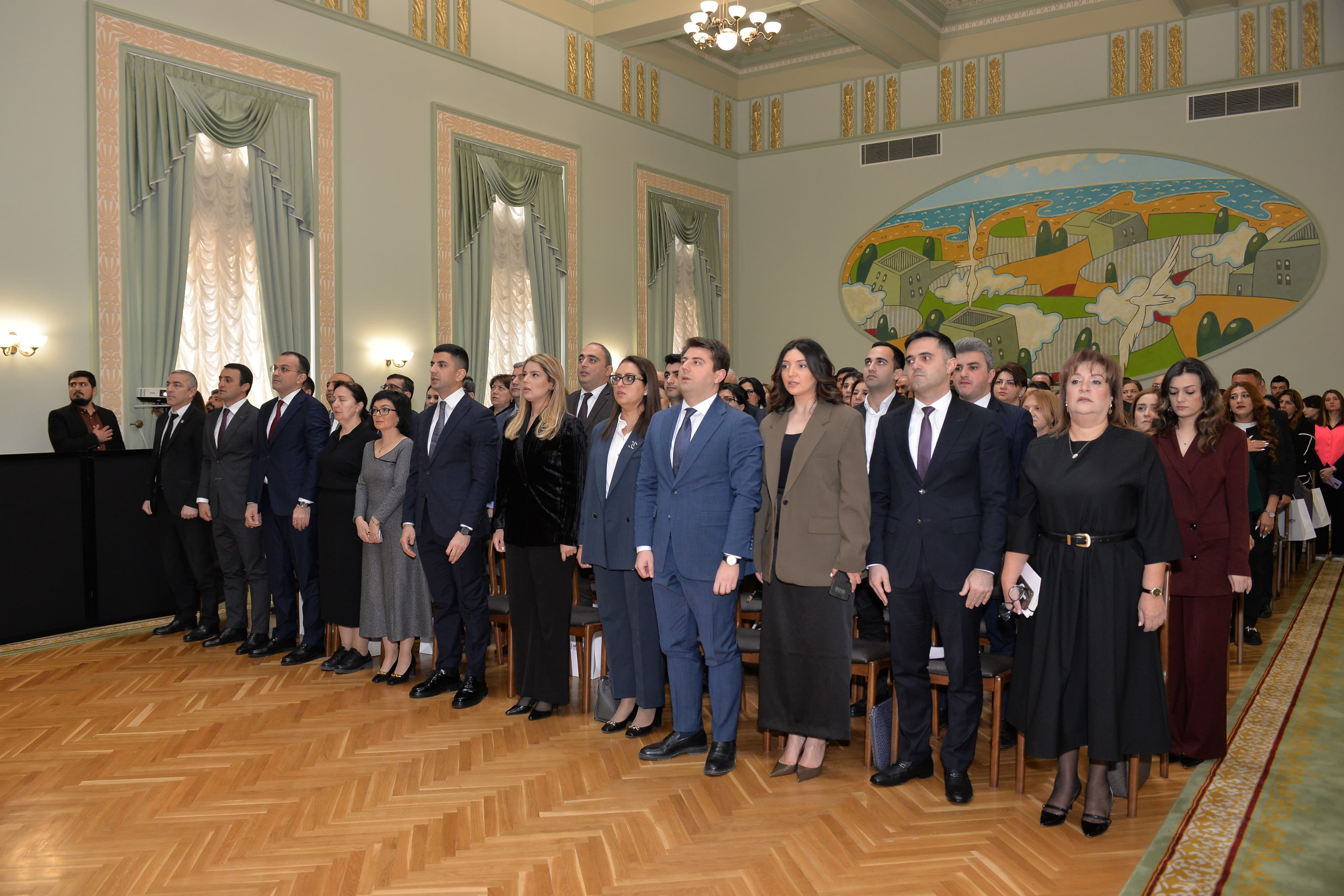 Məktəbdənkənar təhsilə dair ilk respublika konfransı keçirilib