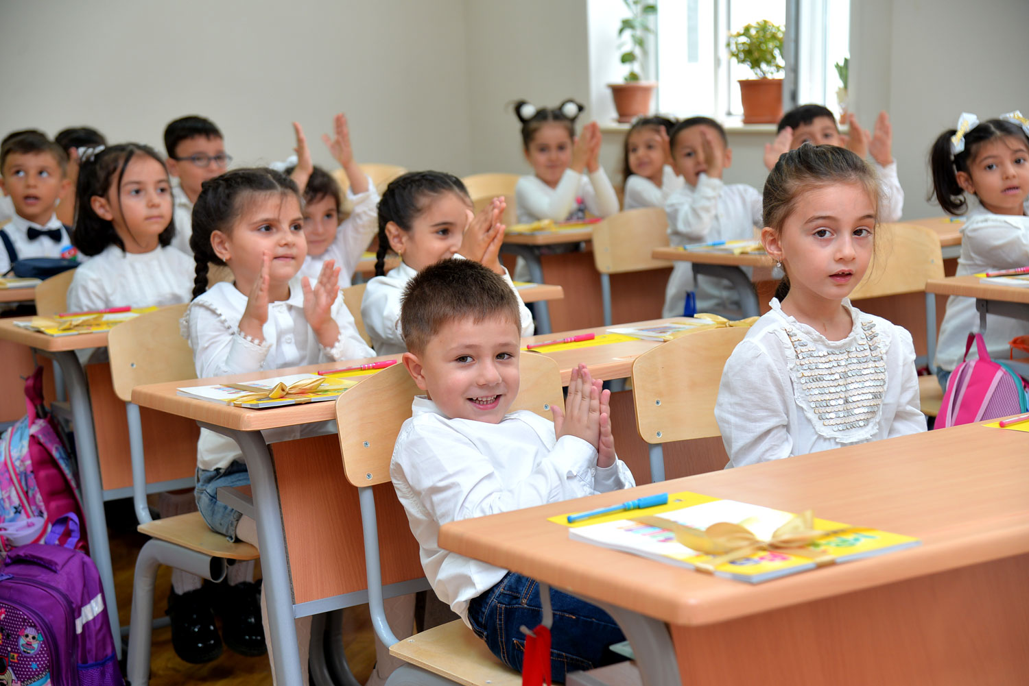 Məktəbəhazırlıq qruplarına 23 mindən çox uşaq qeydiyyatdan keçib 