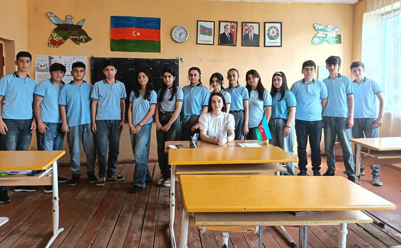 Məktəbin adını ucaldan region müəllimi