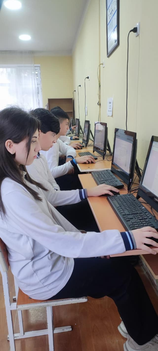 Məktəblərdə böyük summativ qiymətləndirmələr rəqəmsal formada keçirilir