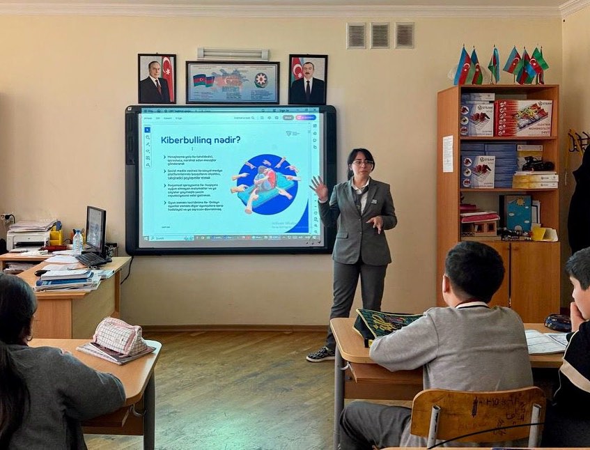 Məktəblərdə kibertəhlükəsizliklə bağlı təlimlər keçirilib