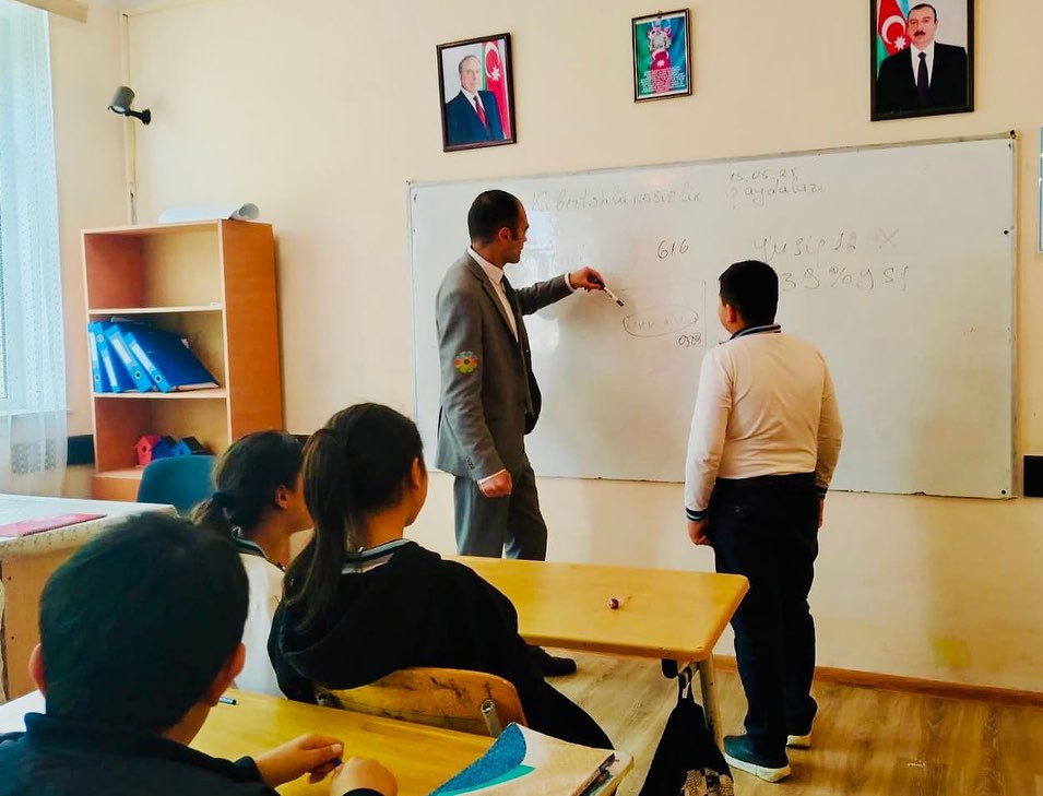 Məktəblərdə kibertəhlükəsizliklə bağlı təlimlər keçirilib