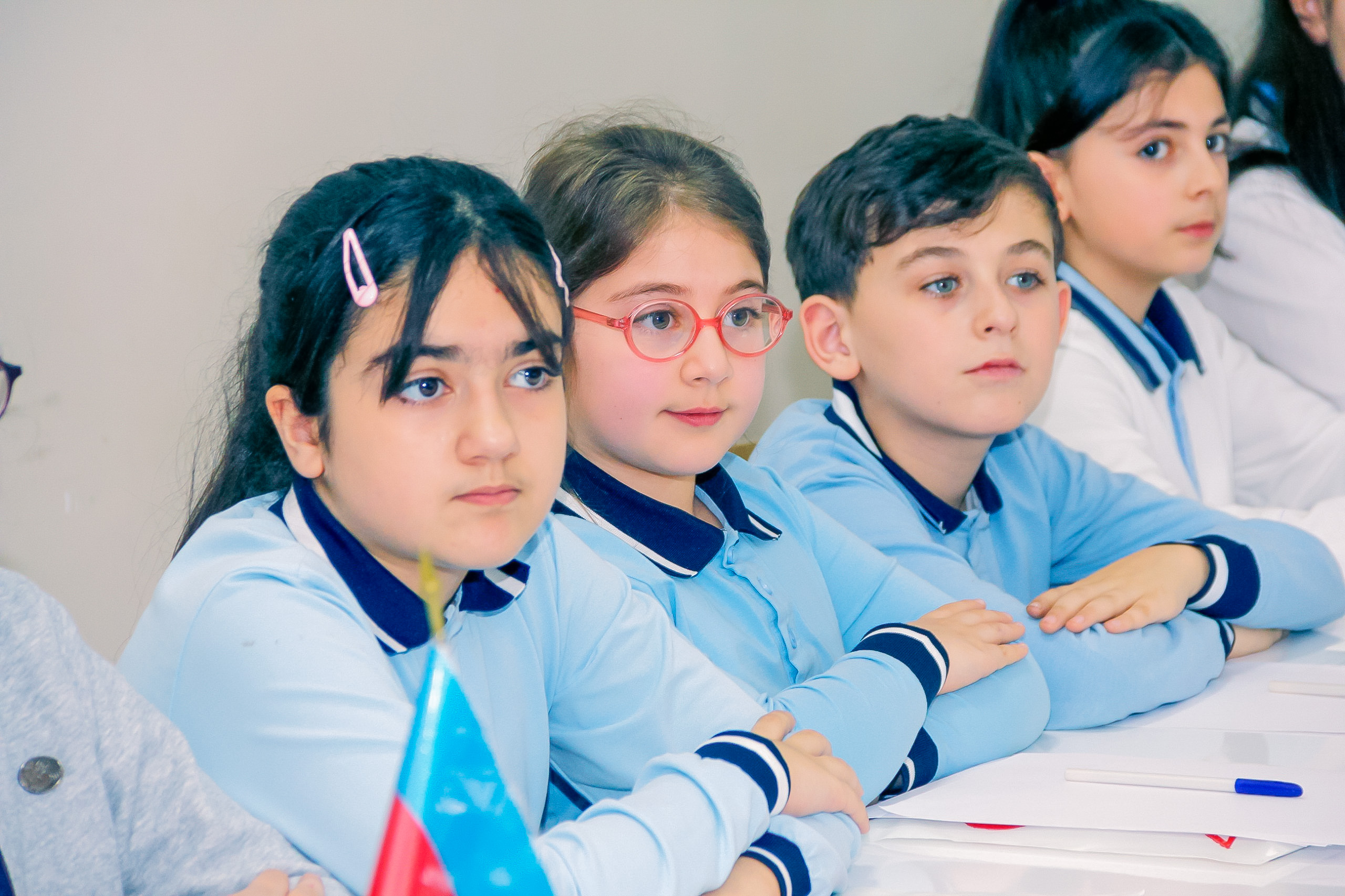 Məktəblərdə rifah: Kiçik təhdidlər nələrdir? 