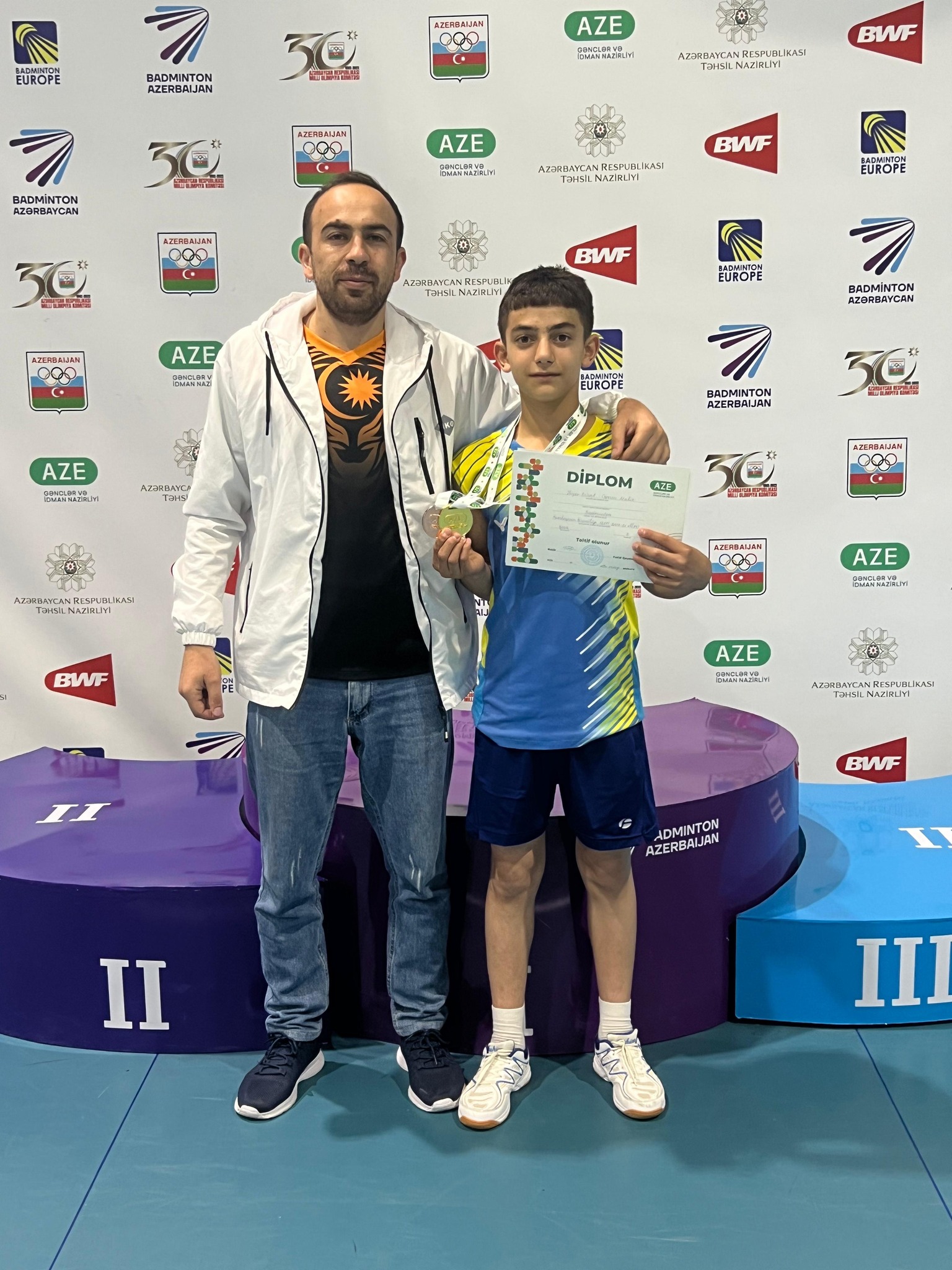 Məktəblilər arasında badminton üzrə respublika birinciliyi keçirilib