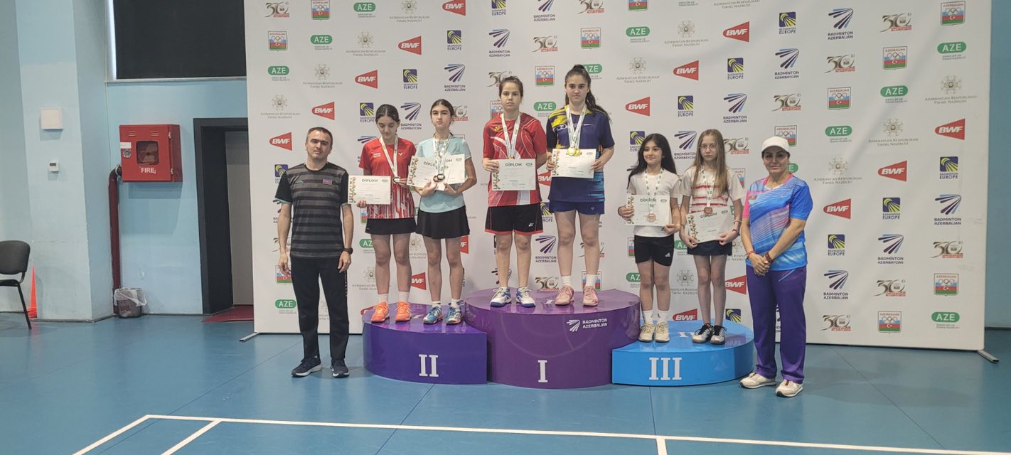 Məktəblilər arasında badminton üzrə respublika birinciliyi keçirilib