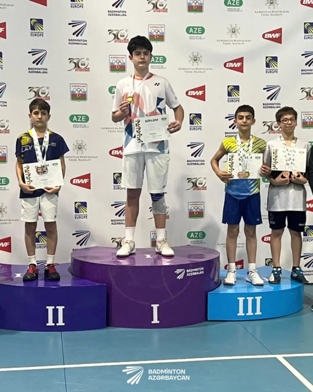 Məktəblilər arasında badminton üzrə respublika birinciliyi keçirilib