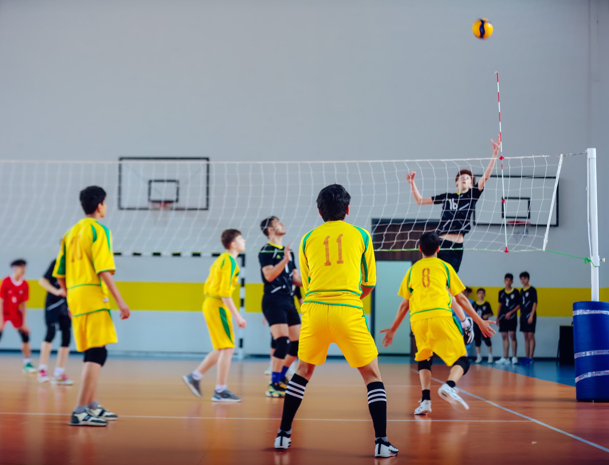 Məktəblilər arasında voleybol üzrə respublika birinciliyi keçirilib
