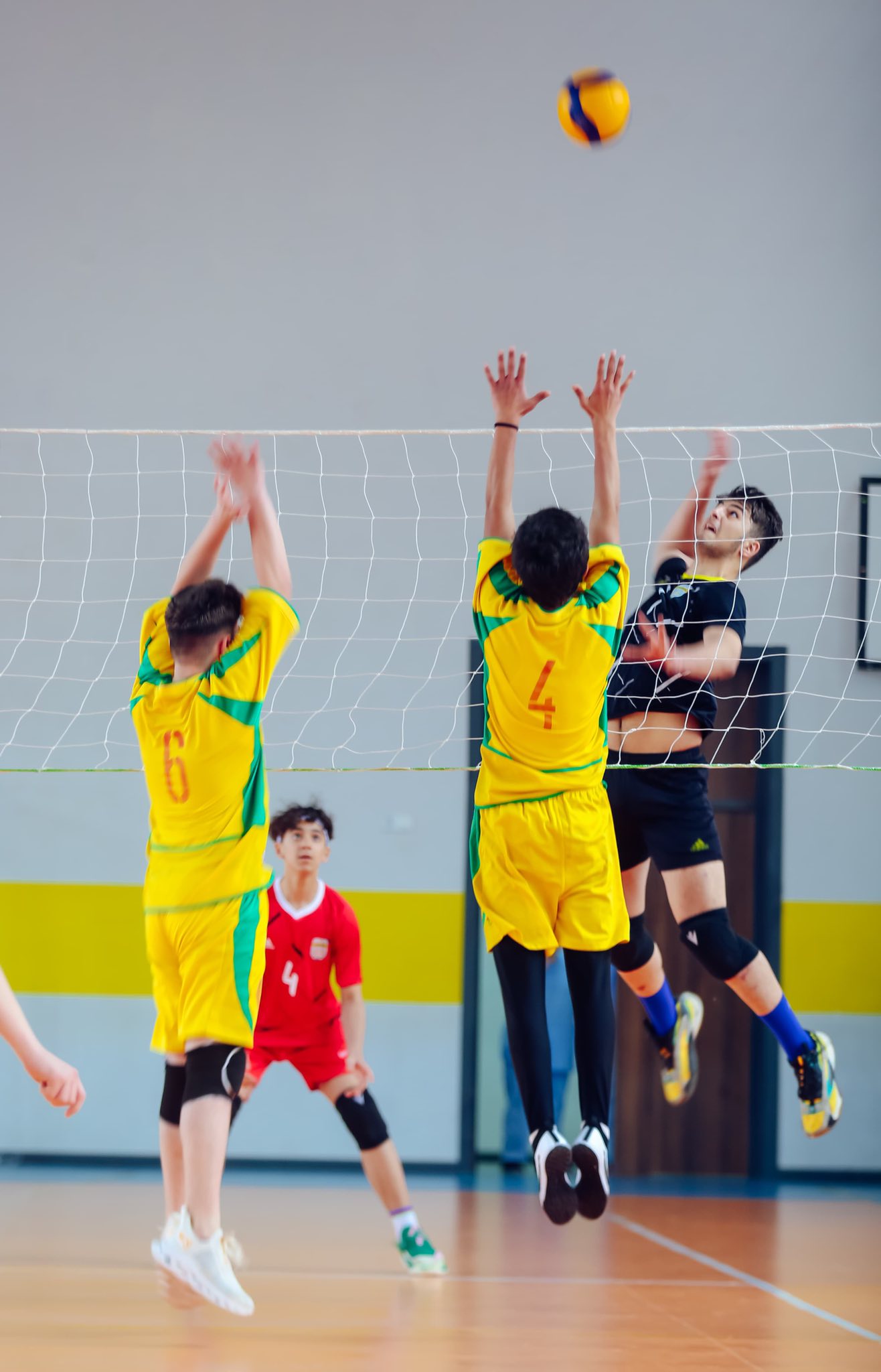 Məktəblilər arasında voleybol üzrə respublika birinciliyi keçirilib