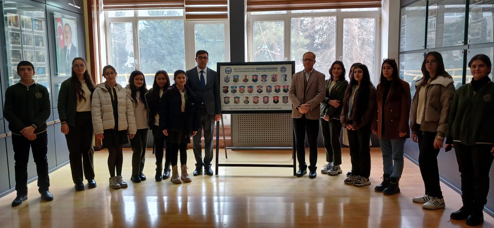 Məktəblilər BDU-nun qonağı olublar 