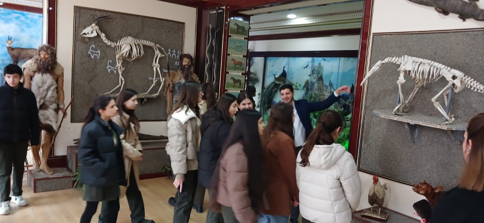 Məktəblilər BDU-nun qonağı olublar