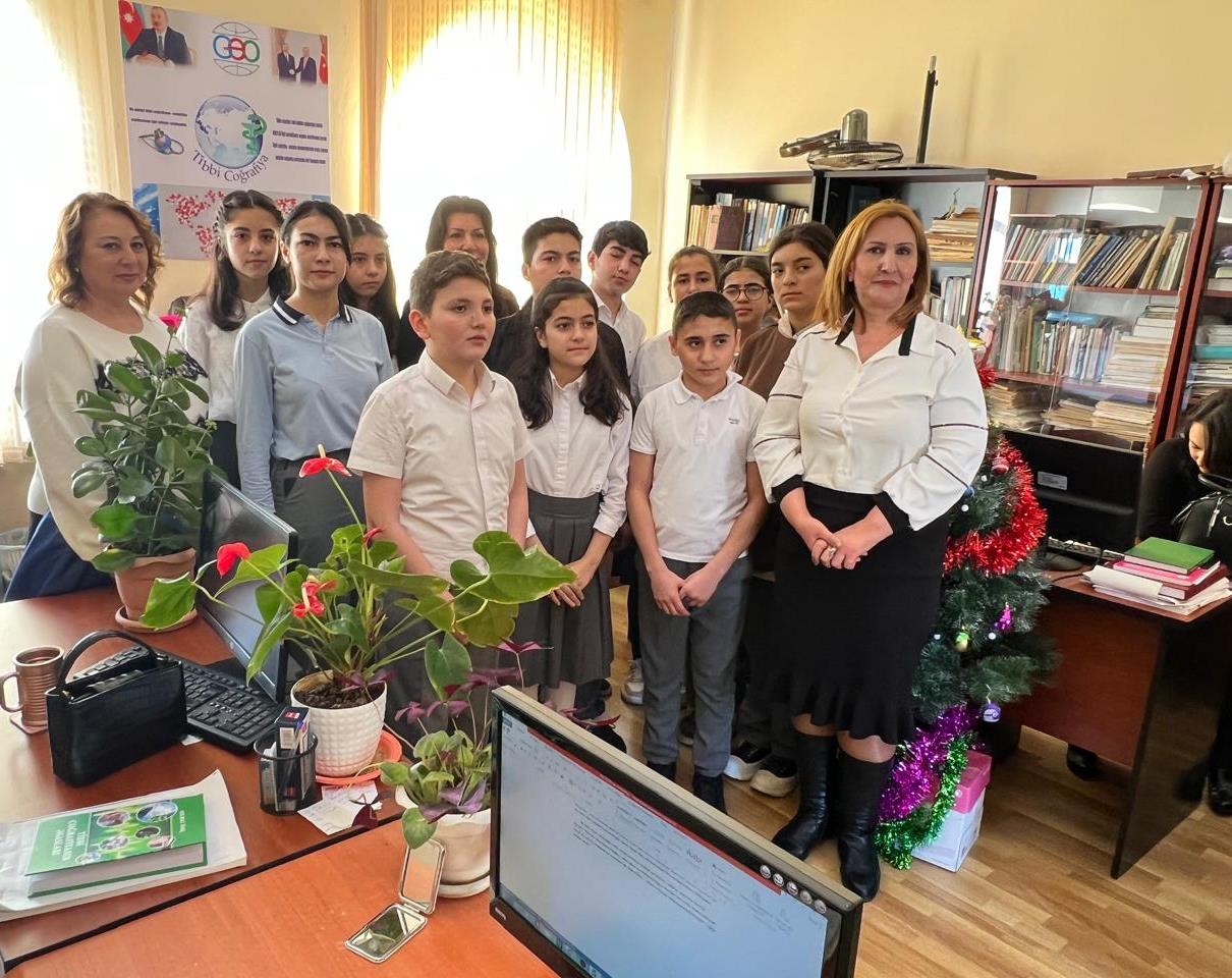 Məktəblilər Coğrafiya İnstitutunda olublar