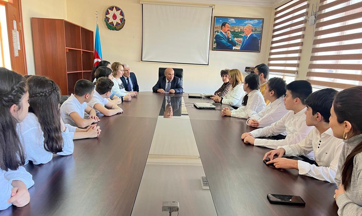 Məktəblilər Coğrafiya İnstitutunda olublar