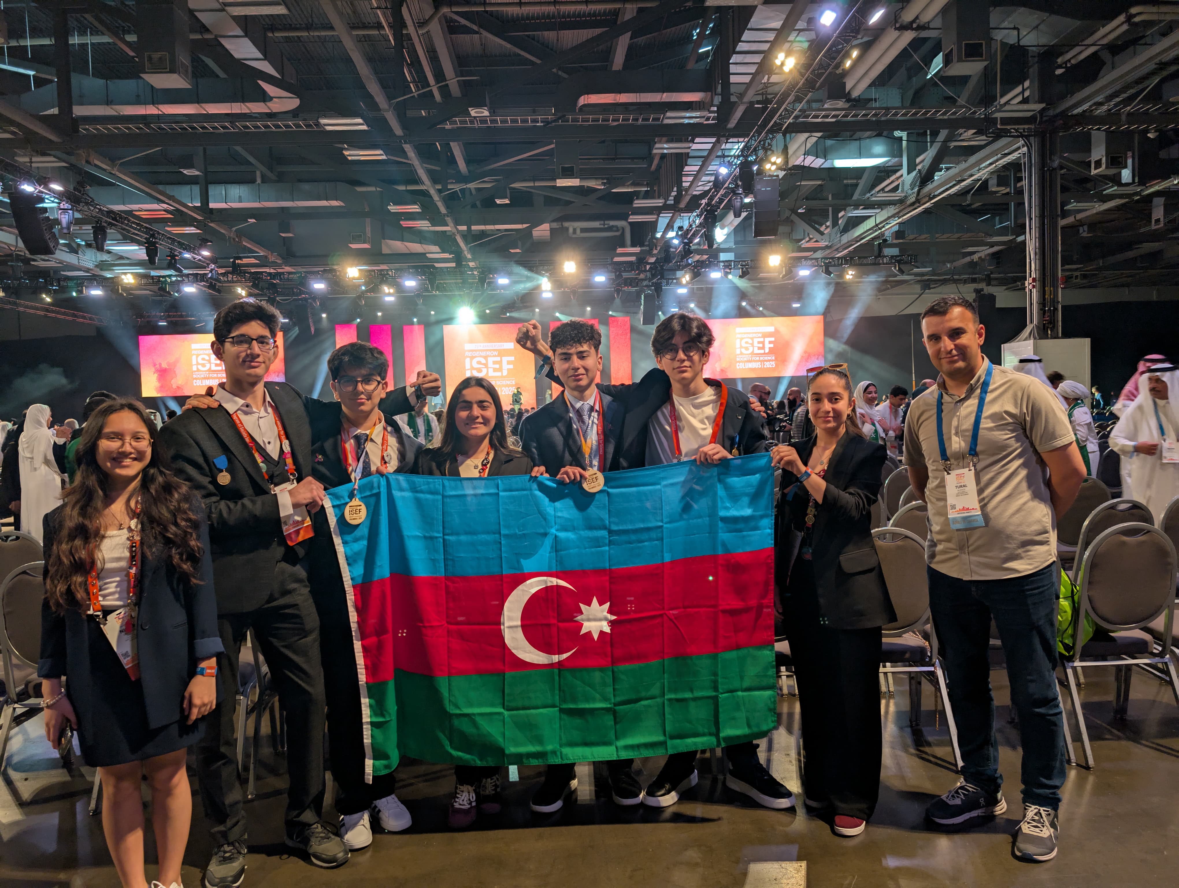 Məktəblilərimiz ABŞ-də bürünc medal qazandılar