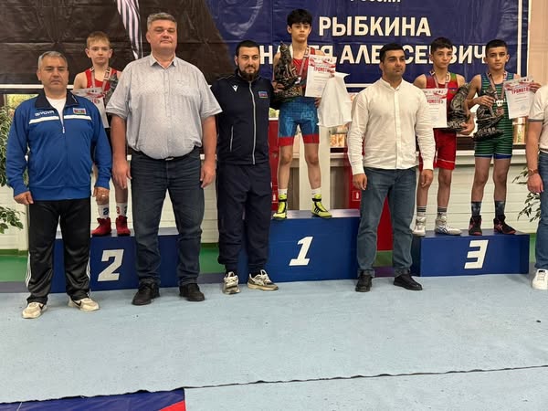 Məktəblilərimiz beynəlxalq turnirdə 11 medal qazanıblar 