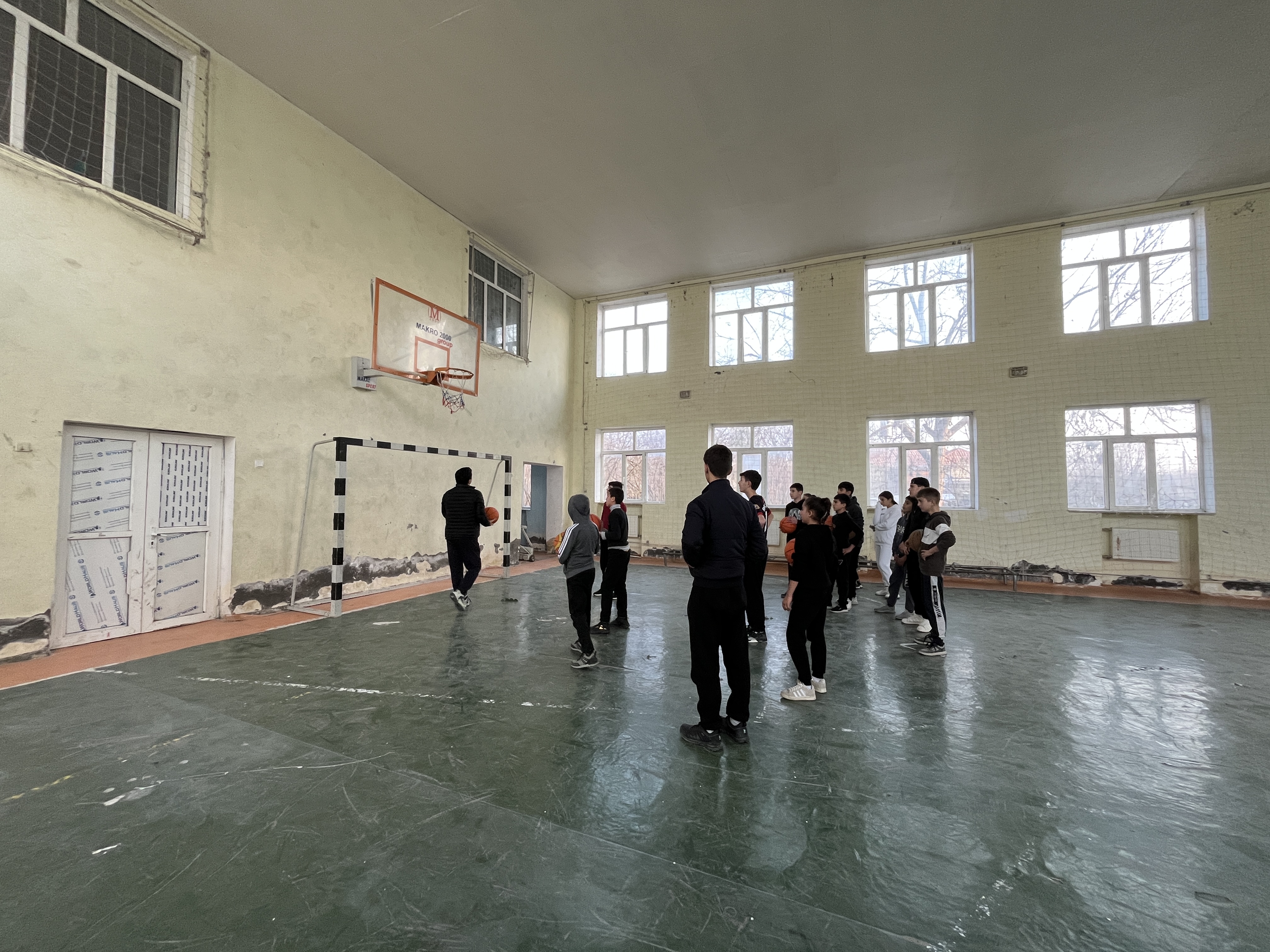 Məktəblilərin basketbol turniri təlimlərinə start verilib