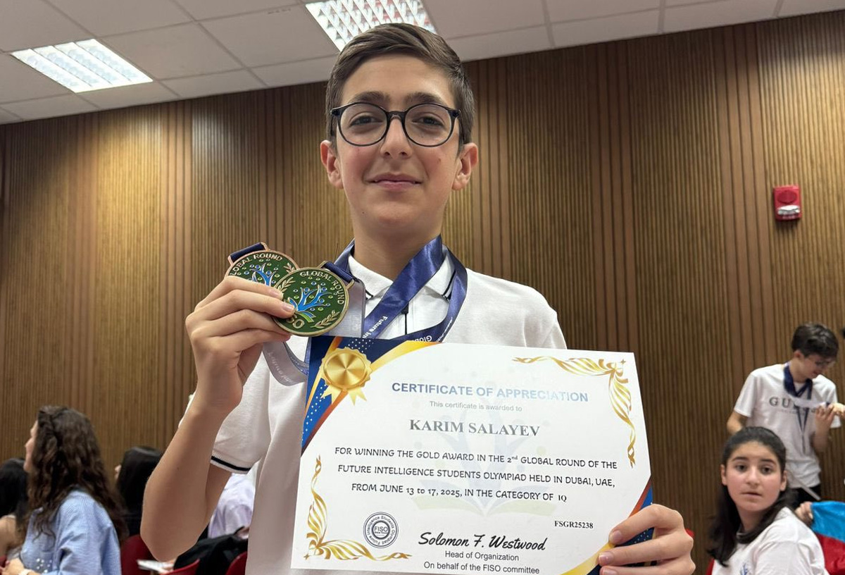 Məktəblimiz beynəlxalq olimpiadada qızıl mükafat qazanıb 