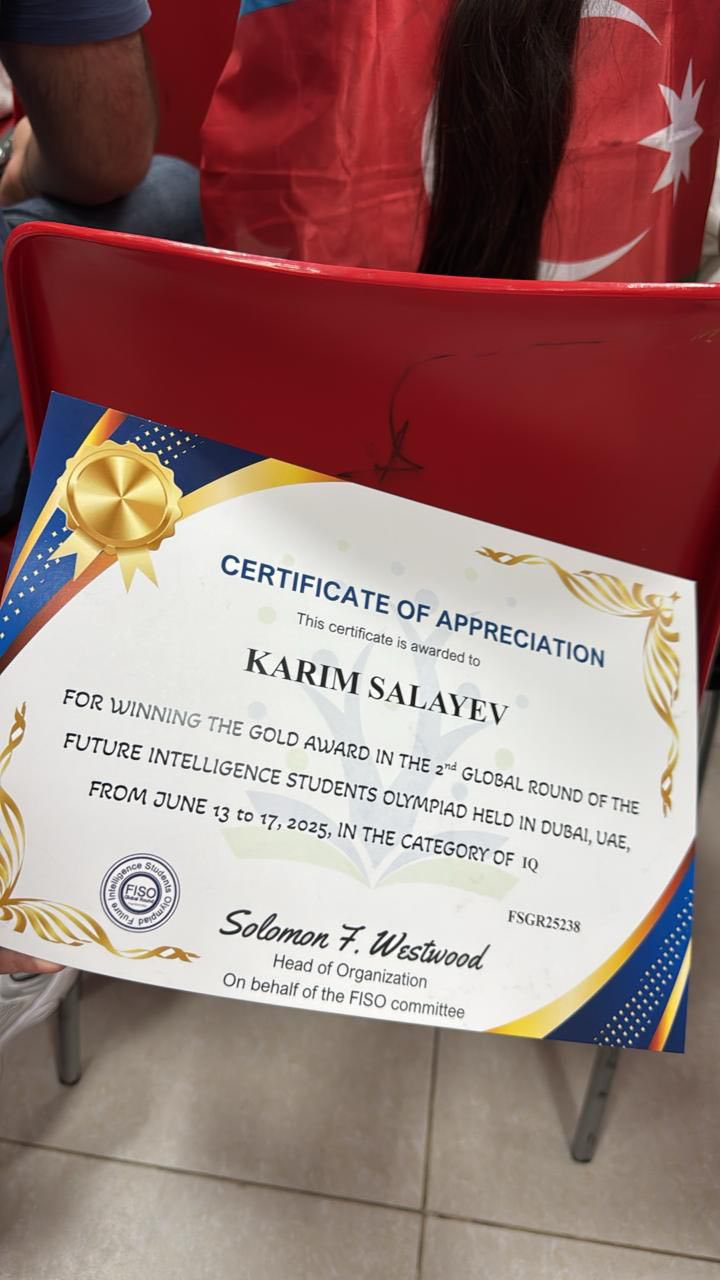 Məktəblimiz beynəlxalq olimpiadada qızıl mükafat qazanıb