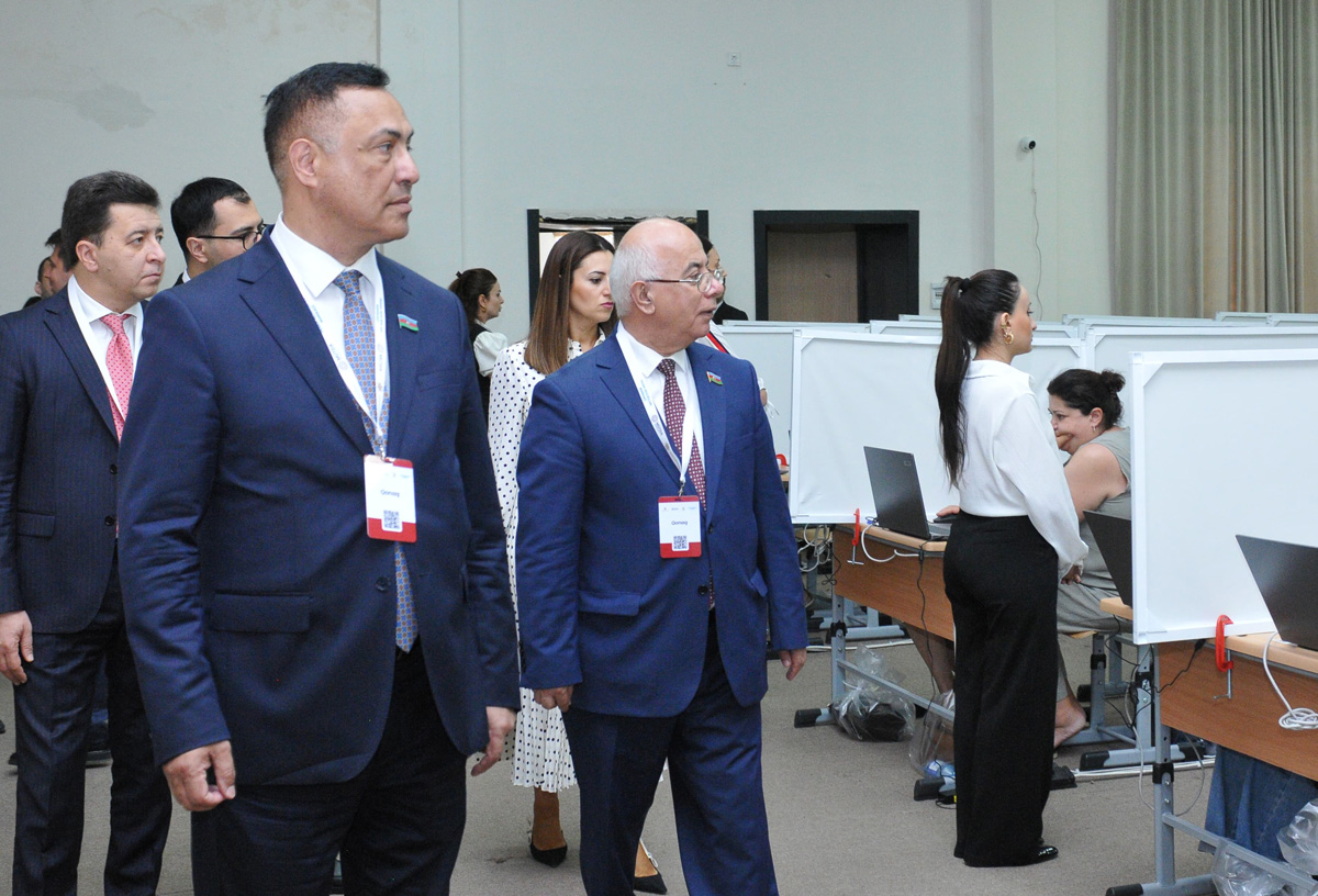 Millət vəkilləri və ictimai xadimlər sertifikatlaşdırma prosesi ilə tanış olublar 