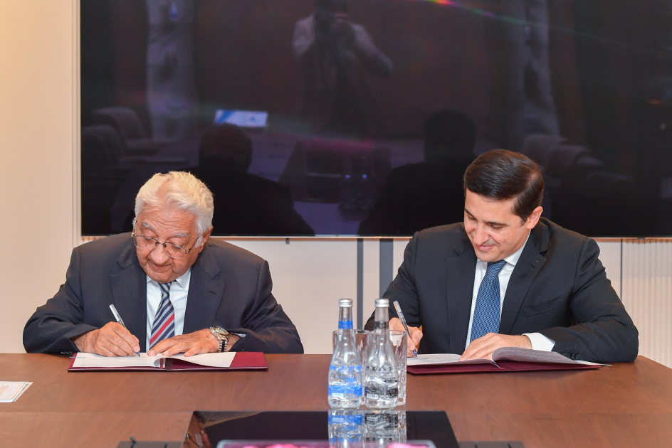 Milli Aviasiya Akademiyası ilə Ədliyyə Nazirliyi arasında Memorandum imzalanıb 