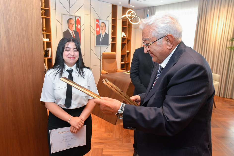 Milli Aviasiya Akademiyası ilə Ədliyyə Nazirliyi arasında Memorandum imzalanıb