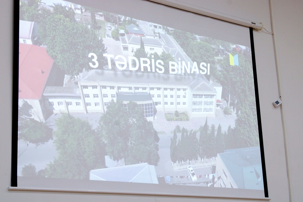 Mingəçevir Dövlət Universitetinin rektoru abituriyentlərlə görüşüb 