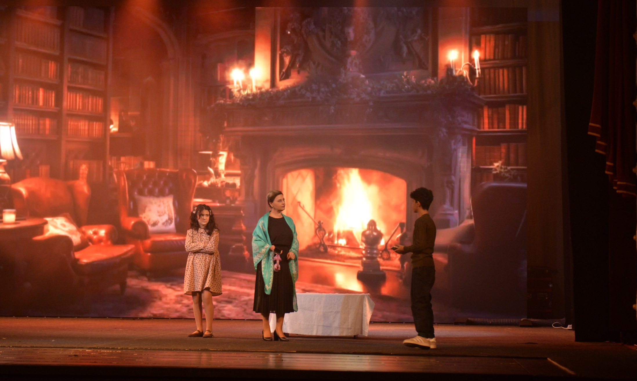 "Möcüzələr diyarına..." adlı tamaşanın budəfəki qəhrəmanları şəhid övladları idi