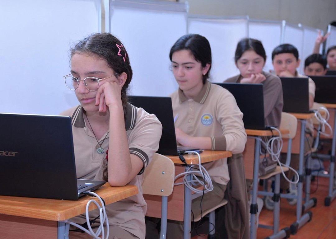 Monitorinqdən aşağı qiymət alan şagird sinifdə saxlanılacaq? 