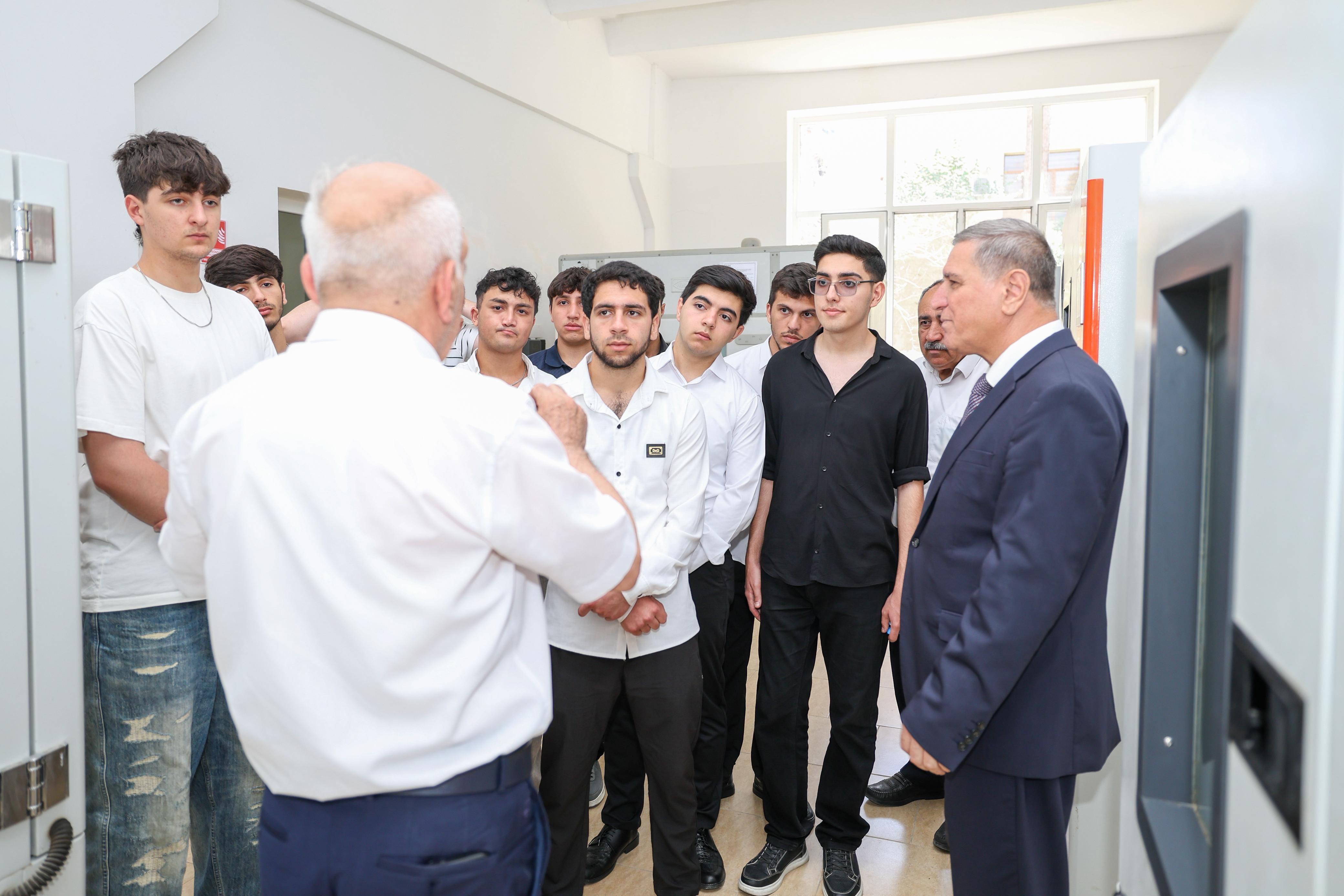 Müdafiə Sənayesi Nazirliyi AzTU tələbələri üçün infotur təşkil edib