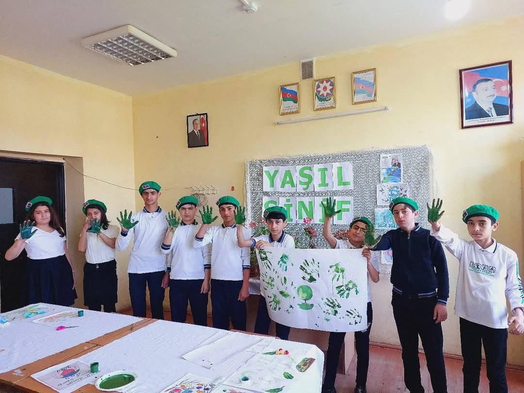 "Müəllim təkcə dərsi ilə deyil, şəxsiyyəti ilə də örnək olmalıdır” – Kənd müəllimi