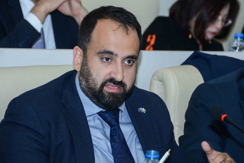 Müəllim və tələbələrə xaricdə təhsil imkanı verən Erasmus nədir? – MÜSAHİBƏ 