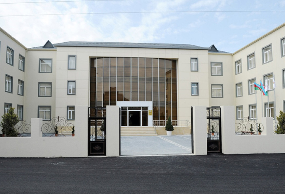 Müəllimin yanlış davranışı ilə bağlı məktəbdaxili araşdırma başlayıb 