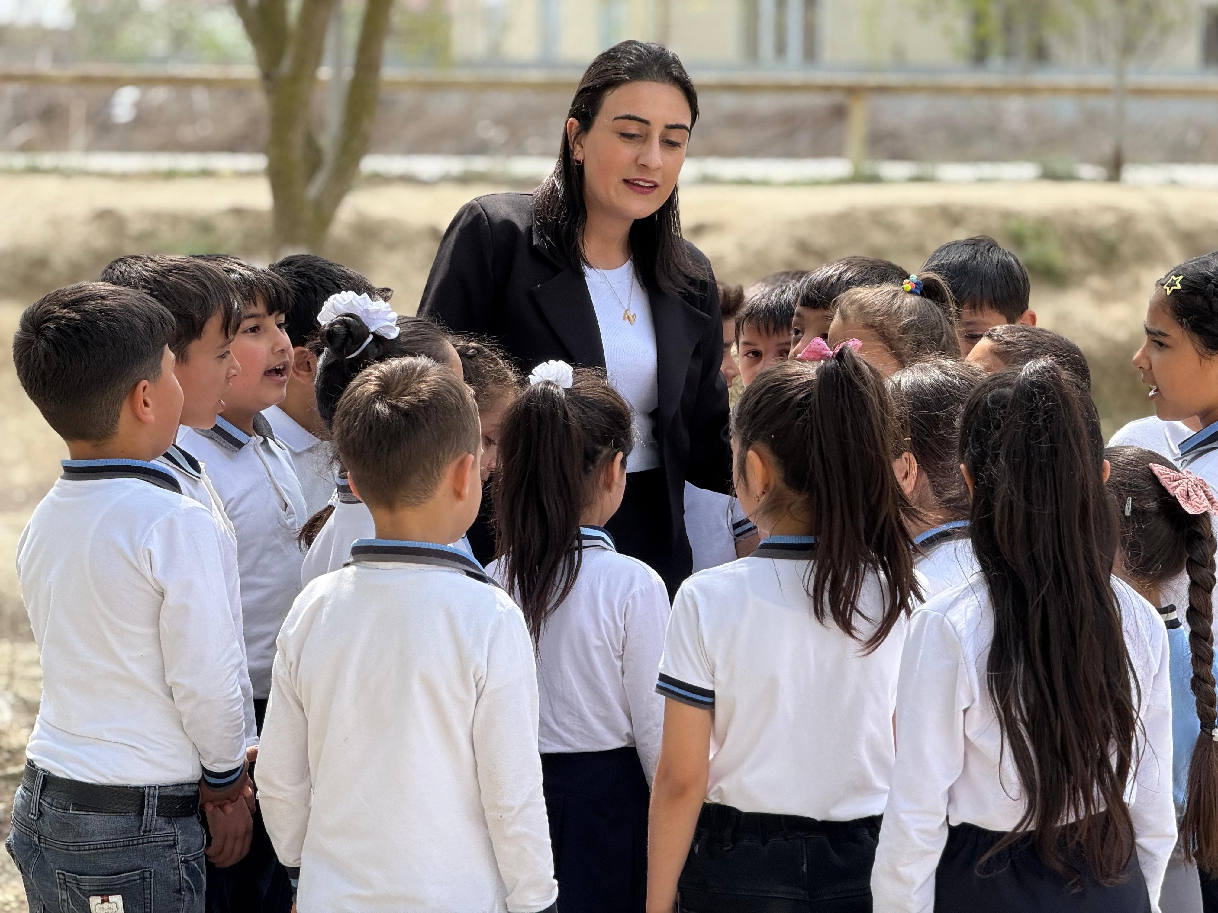 Müəllimlik fəaliyyətinə yeni başlayanların hansı çətinlikləri olur? – SORĞU