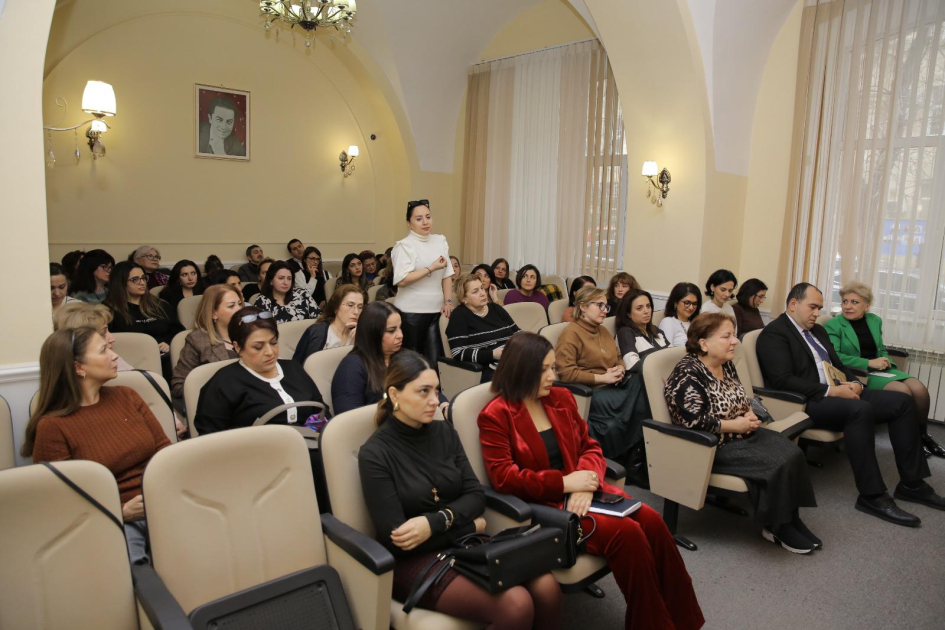 Musiqi və incəsənət məktəbləri müəllimlərinin attestasiyası ilə bağlı məlumatlandırma sessiyası keçirilib